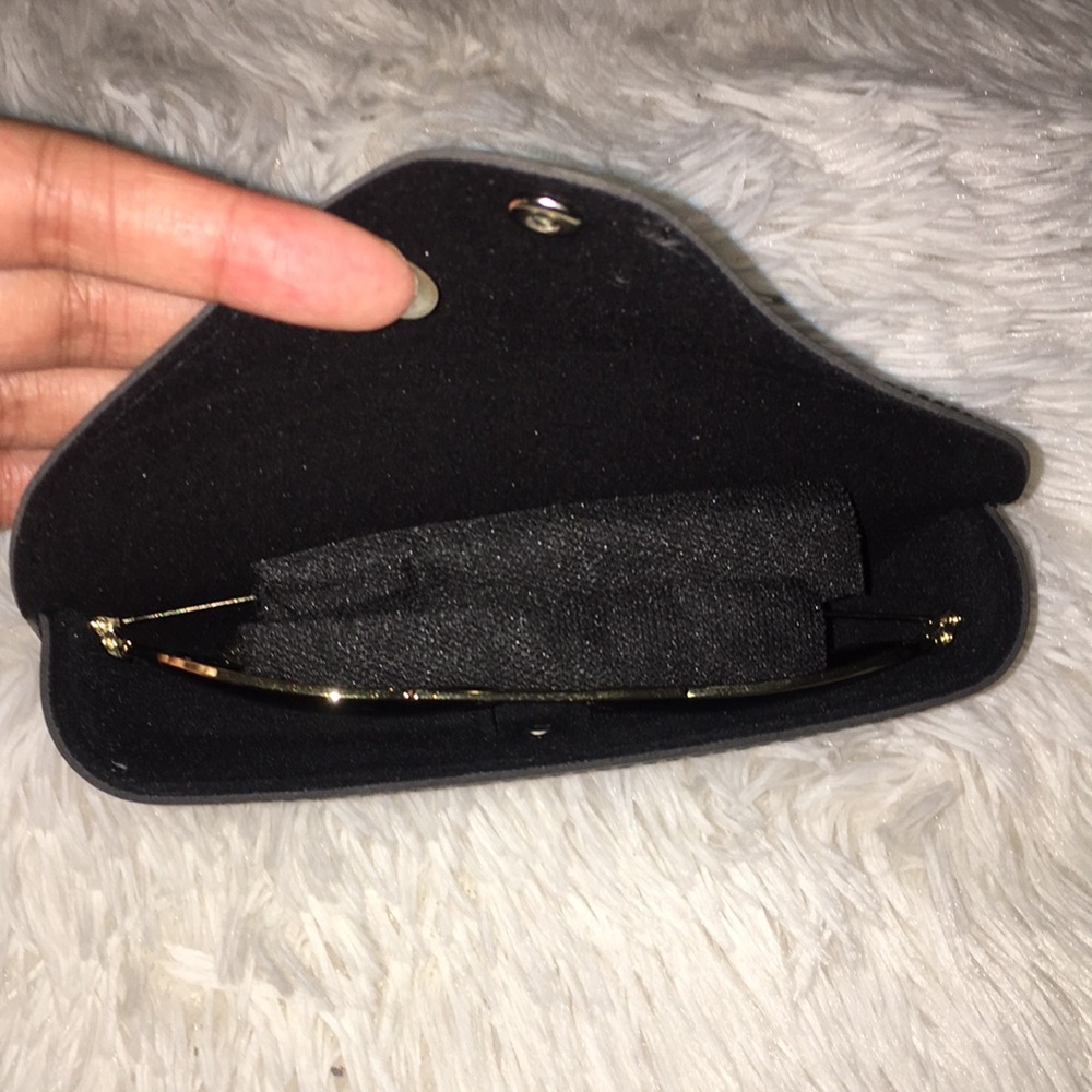 New. Sunglasses - Picture 3 of 3
